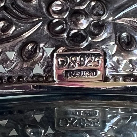 DS 925 Thailand Signed Solid Sterling Silver Etched Floral Cuff Bracelet - Picture 5 of 6